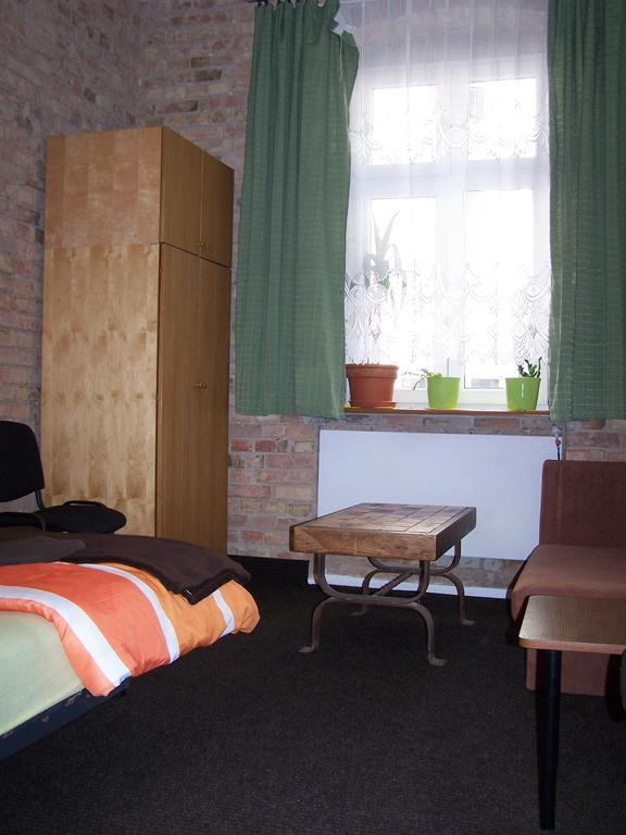 Hostel Film