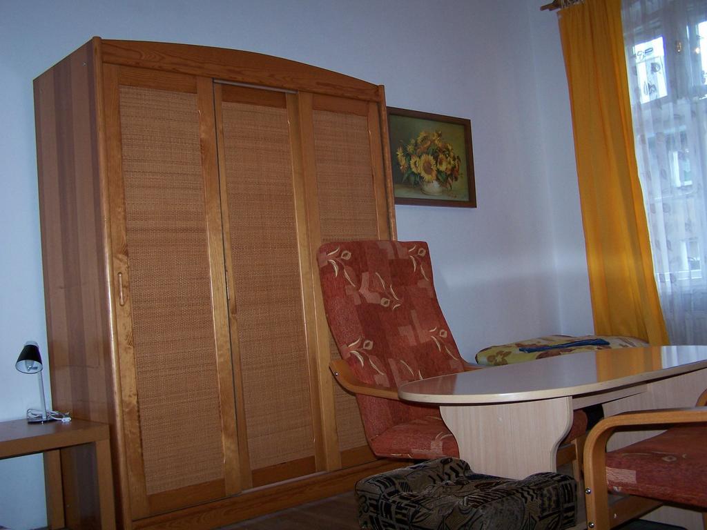 Film Hostel