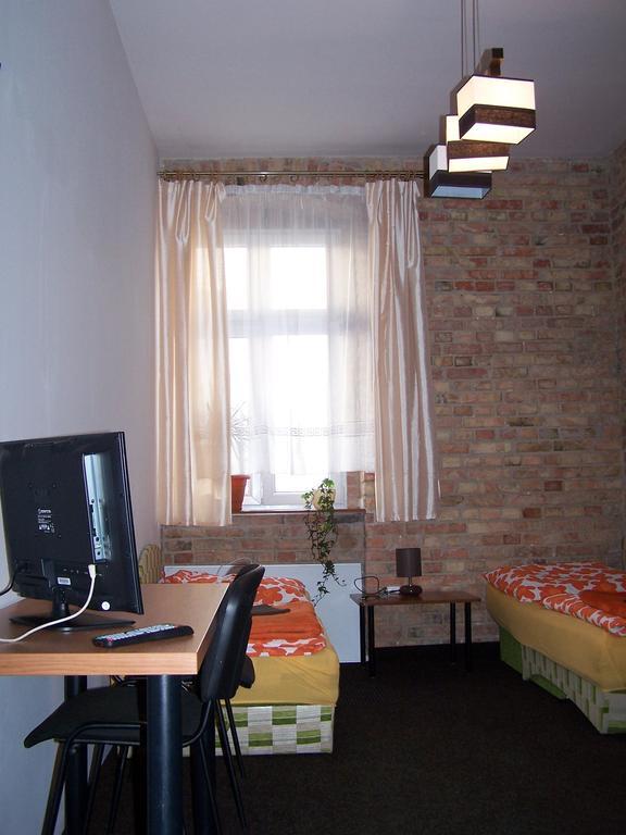 Hostel Film